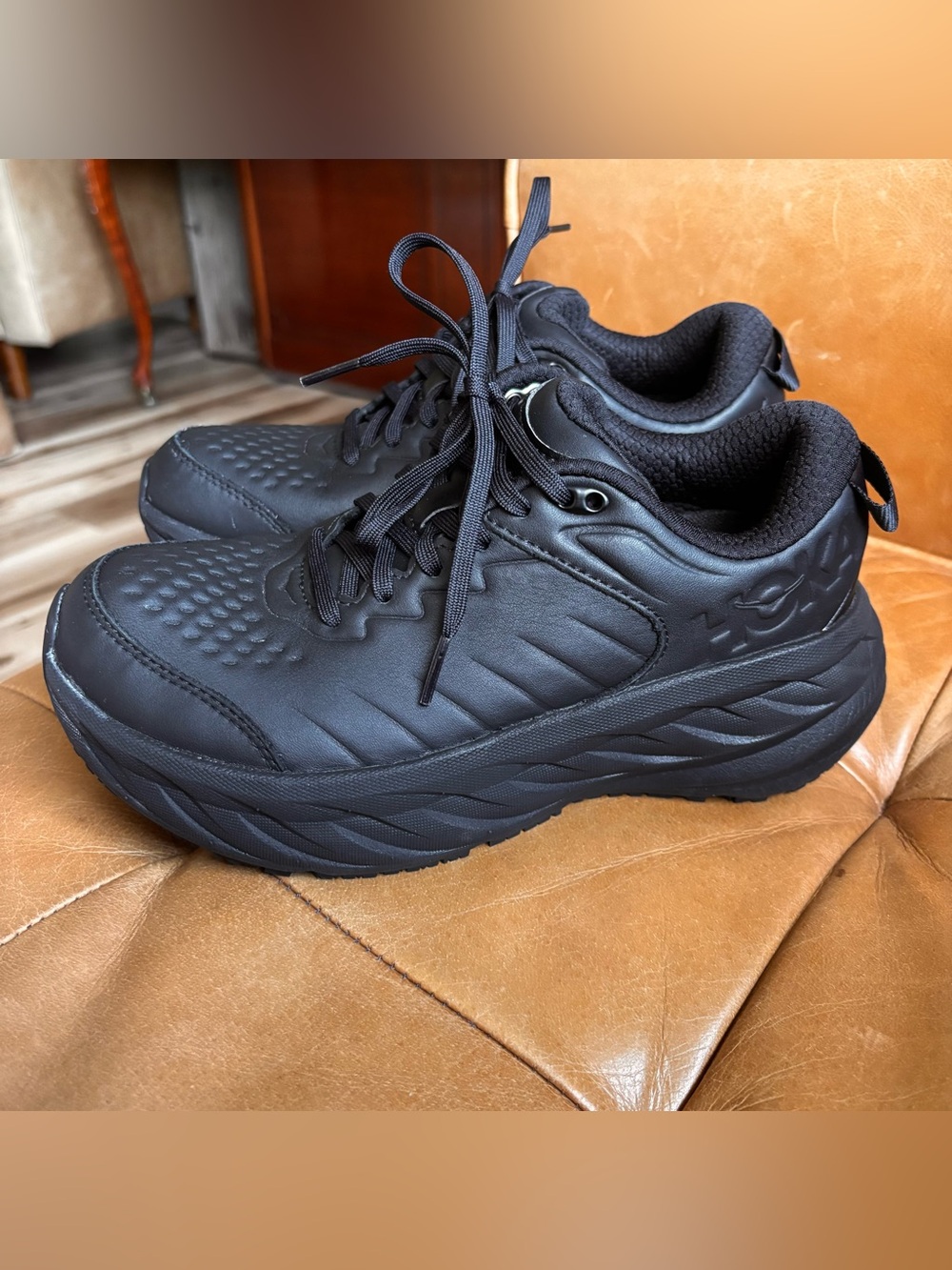 Hoka One One Bondi SR Triple Black Women's Size 8 -40 1110521-BBLC